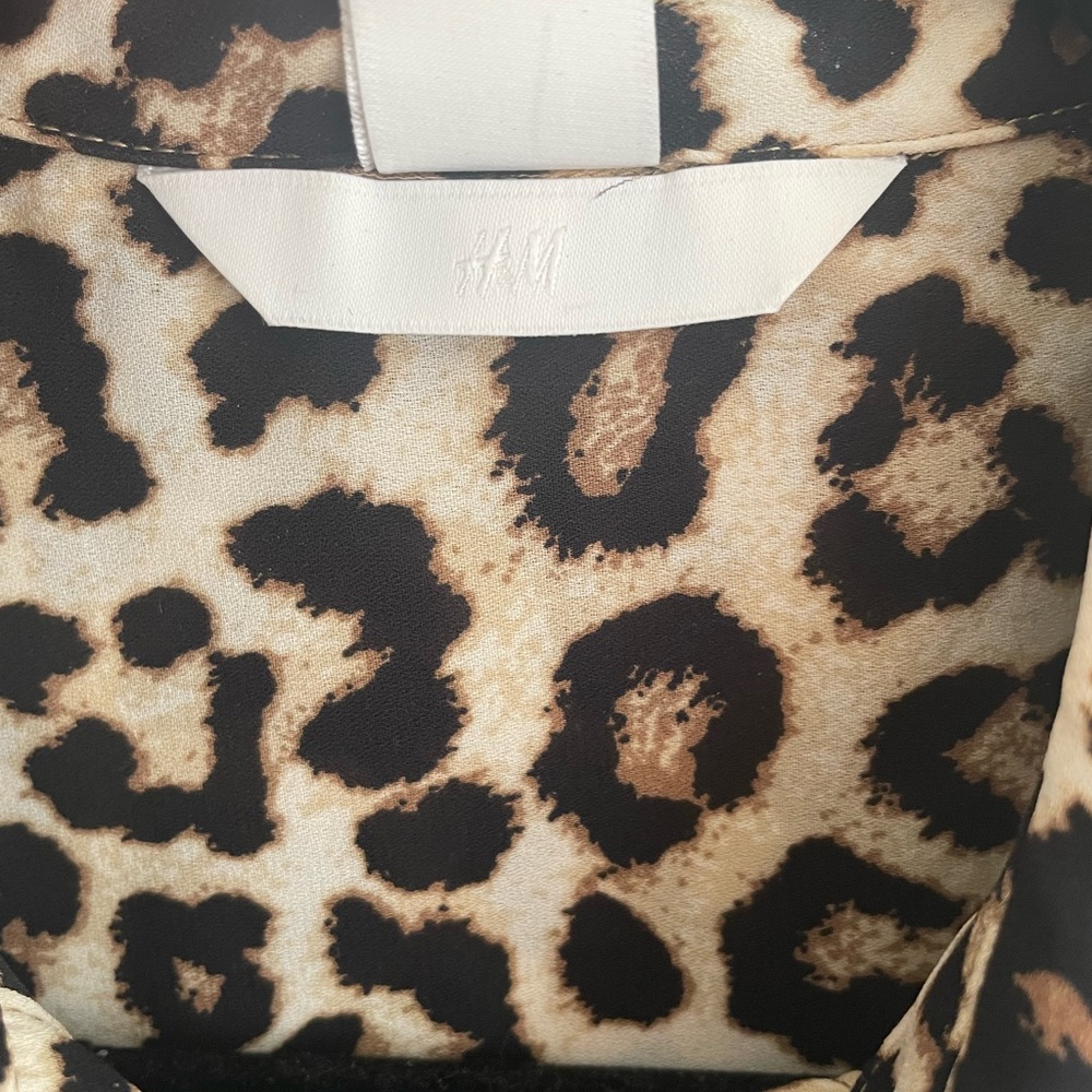 H&M blouse - Picture 3 of 3